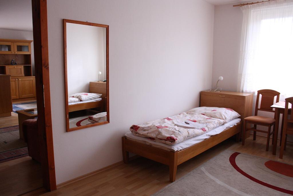 Penzion Koras Vrútky Zimmer foto